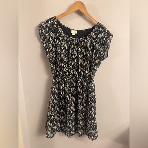 One Clothing Black & White Geometric Print Dress – Size M